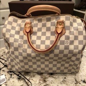 Louis Vuitton Speedy 30
